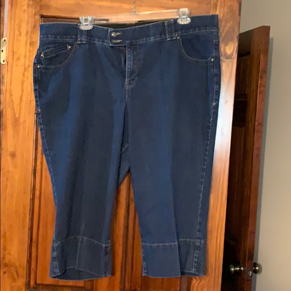 Lane Bryant denim capris size 24